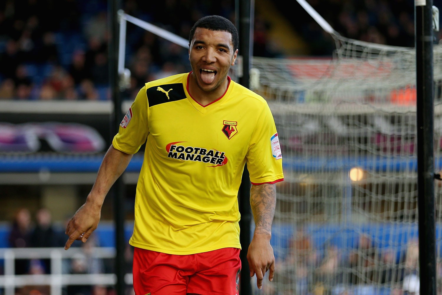 Troy Deeney gỡ hòa cho chủ nhà Watford trên chấm penalty