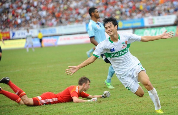 Văn Toàn gỡ hòa cho U21 Hoàng Anh Gia Lai