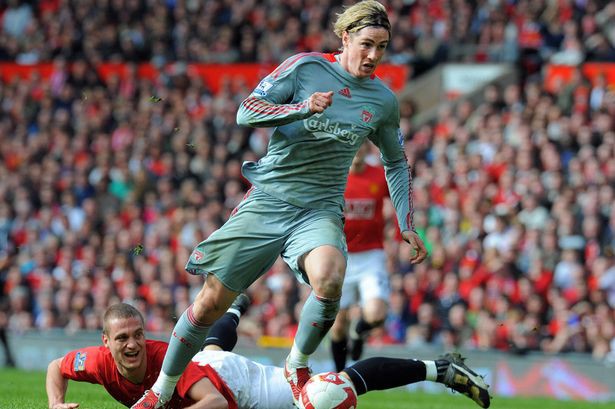12 bàn thắng đáng nhớ của The Kop trước Man Utd