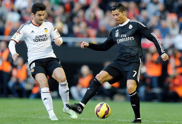 48 giây cuối trận ‘đau tim’ trên sân Mestalla