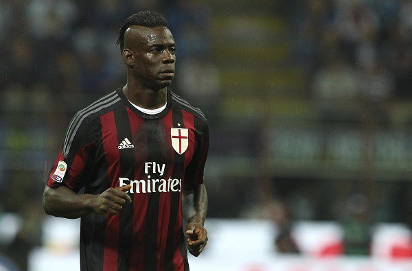 Balotelli và phong cách tập luyện không giống ai