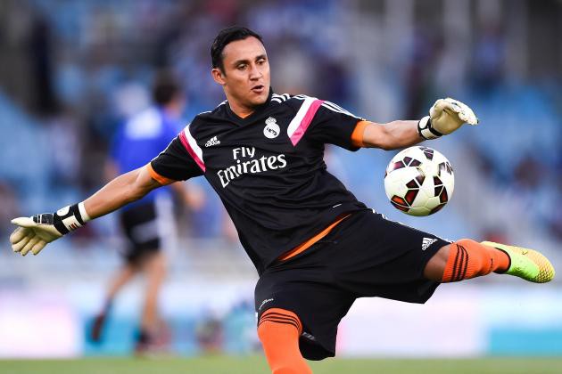 CĐV nhí Barca vui mừng khôn tả khi xin chữ ký thủ thành Real