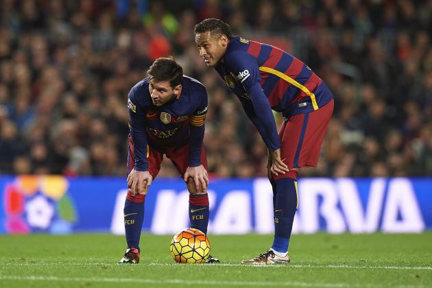 CĐV xứ Catalan miệt thị Neymar