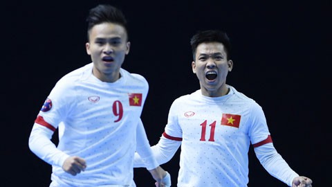 Video: ĐT Futsal Việt Nam hủy diệt Tajikistan