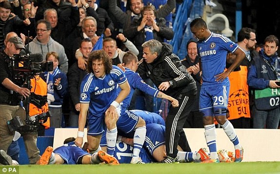 Chiến thắng ngọt ngào của Chelsea trước PSG dưới thời Mourinho