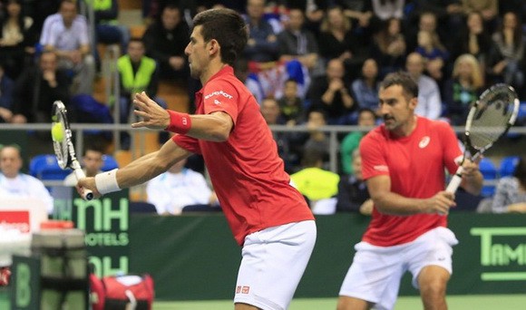 Video Davis Cup: Djokovic/Zimonjic 0-3 Golubev/Nedovyesov