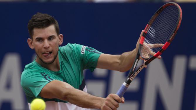 Dominic Thiem hạ Djokovic nhờ tuyệt chiêu của Federer