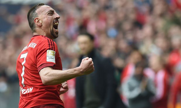Franck Ribery ngả bàn đèn đẹp nhất vòng 28 Bundesliga
