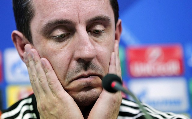 Gary Neville: Huyền thoại tại M.U chứ không phải tại Mestalla