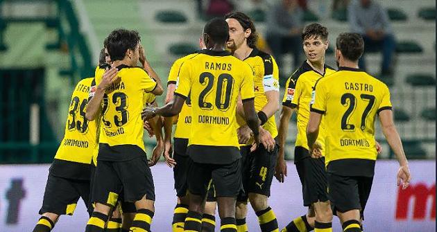 Video giao hữu: Borussia Dortmund 4-0 Eintracht Frankfurt