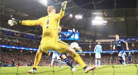 Joe Hart: Khắc tinh của hàng công Real