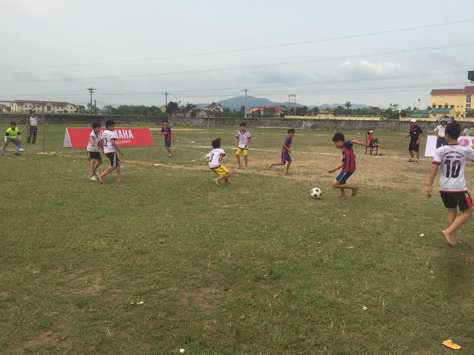 Loạt sút penalty cân não giữa ĐKVĐ THCS Nghi Long và THCS Nghi Thạch