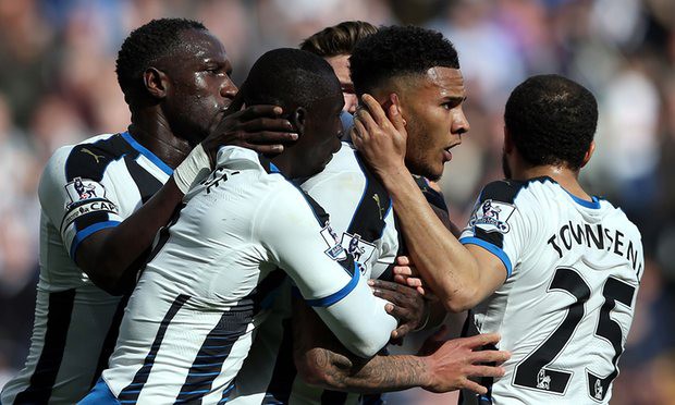 Video ngoại hạng Anh: Newcastle United 3-0 Swansea City