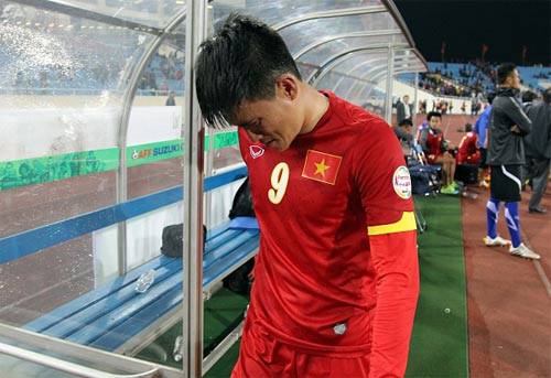 Nhìn lại bàn thua không đáng có của ĐTVN ở lượt đi với Iraq