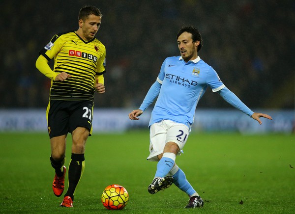 Những pha bóng ngẫu hứng nhất vòng 20 Premier League