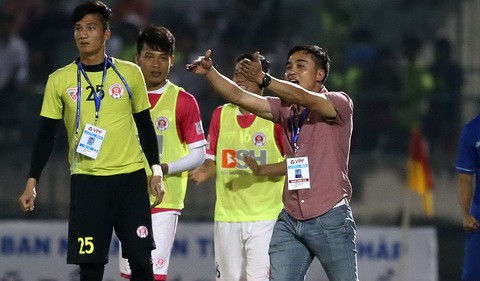 Những tình huống gây tranh cãi của vòng 2 V League