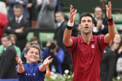 Video Roland Garros: Novak Djokovic 3-1 Roberto Bautista