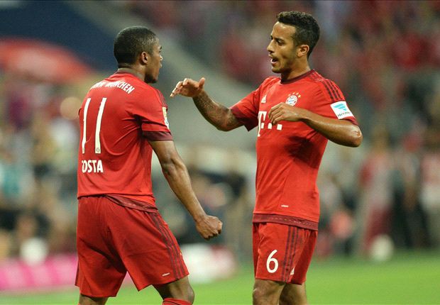 Thiago và Costa khoe kỹ năng siêu hạng trên sân tập