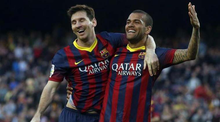 Tình huống phá vây đẳng cấp của Lionel Messi và Dani Alves