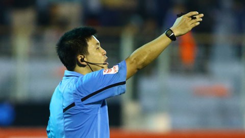 Tình huống thổi penalty “tưởng tượng giết" SLNA