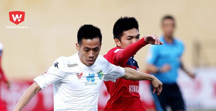 Video: Văn Quyết ghi bàn phút cuối giúp Hà Nội T&T vững ngôi đầu