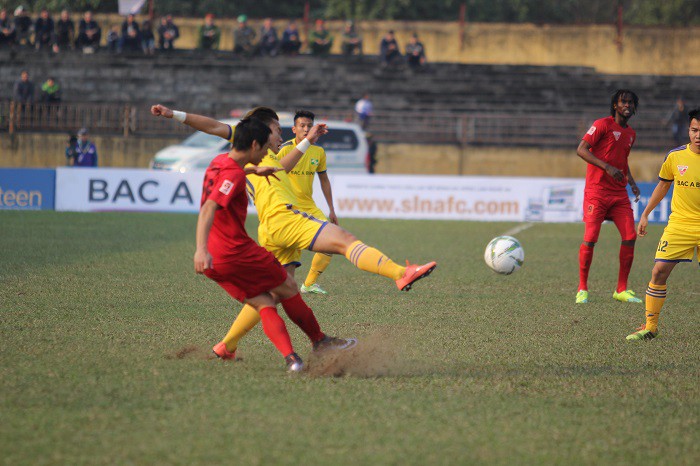 Video vòng 1 V.League: Sông Lam Nghệ An 0-2 Hải Phòng
