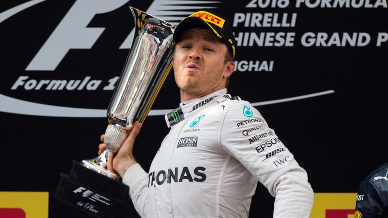 Vượt mặt Vettel, Nico Rosberg đăng quang tại Chinese GP