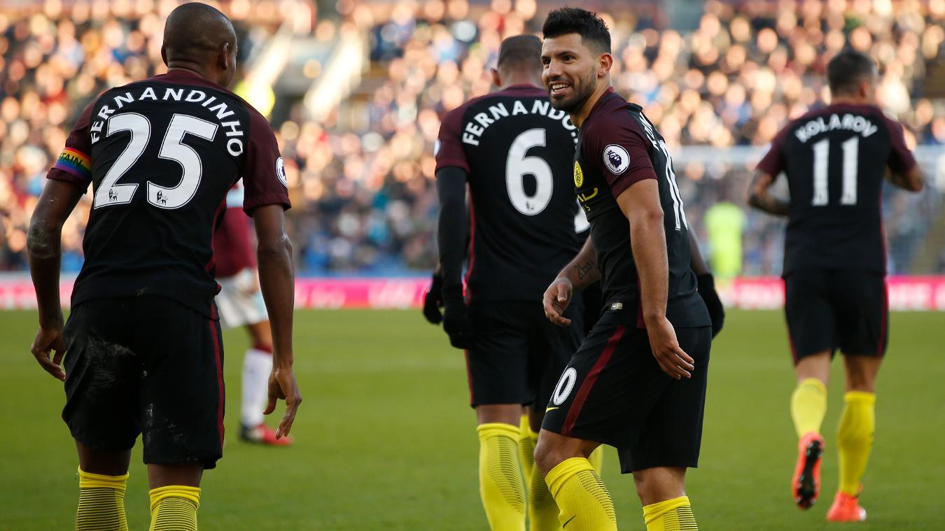TRỰC TIẾP, Burnley 1-2 Man City: Aguero lập c&uacute; đ&uacute;p