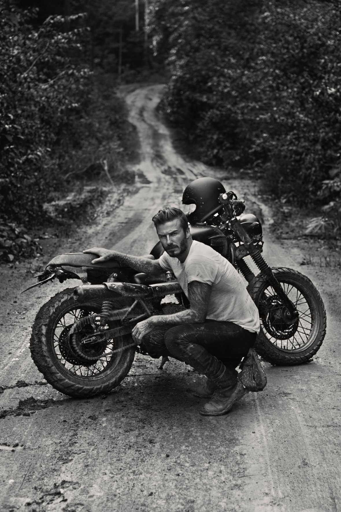 Ch&acirc;n dung Beckham đắt ngang si&ecirc;u xe