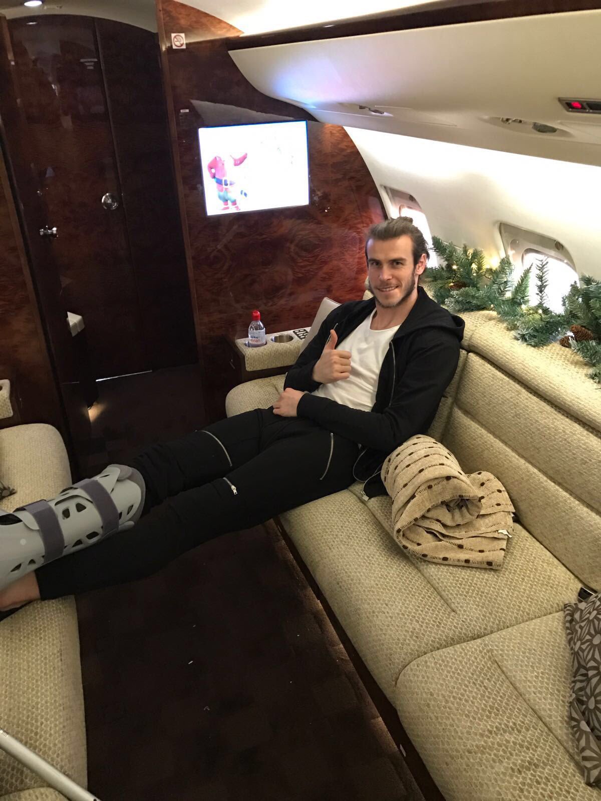 Gareth Bale đang trong quá trình điều trị chấn thương Gareth Bale đang trong quá trình điều trị chấn thương