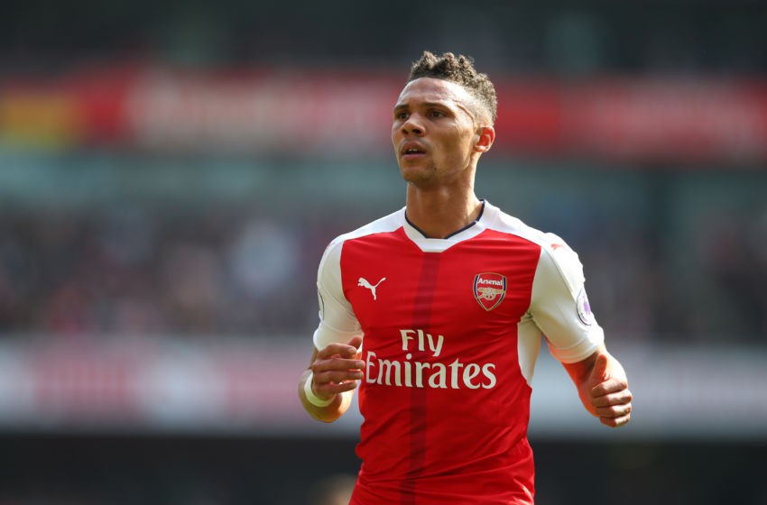 Tương lai của Gibbs ở Arsenal đang trở n&ecirc;n m&ugrave; mịt hơn bao giờ hết
