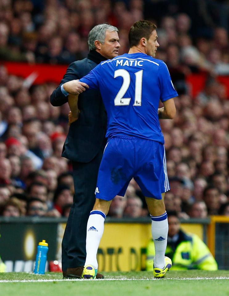 Matic sắp t&aacute;i ng&ocirc; Mourinho ở Man Utd?