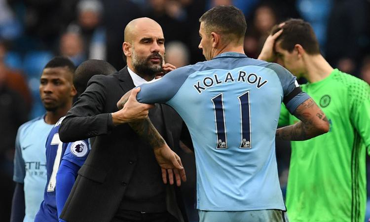 Kolarov kh&ocirc;ng c&ograve;n nằm trong kế hoach của HLV Pep Guardiola ở m&ugrave;a giải 2017/18