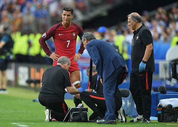 Những h&igrave;nh ảnh ấn tượng của lễ bế mạc v&agrave; trận chung kết EURO 2016