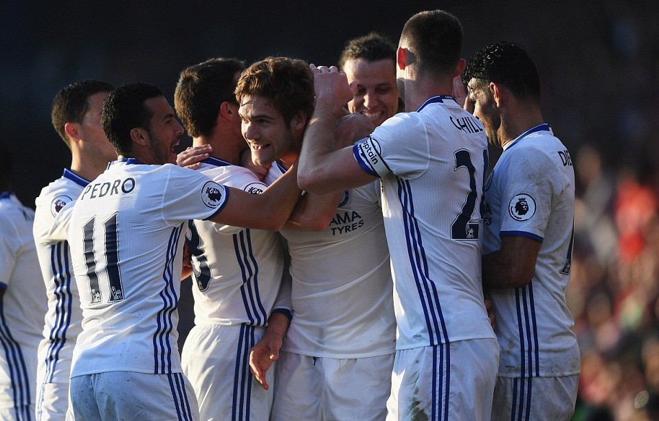 Alonso lập siêu phẩm, Chelsea lại bỏ xa Tottenham 7 điểm