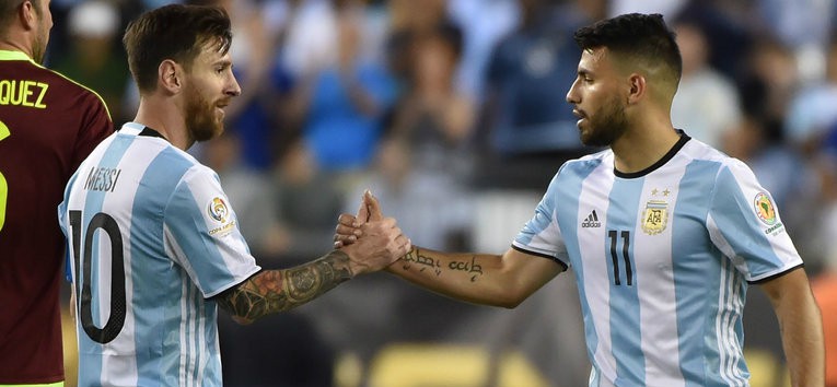 Argentina mất nguyên hàng tiền đạo ở vòng loại World Cup 2018