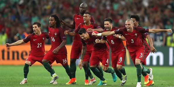 Ba Lan 1-1 (pen: 3-5) Bồ Đào Nha: Lết vào bán kết