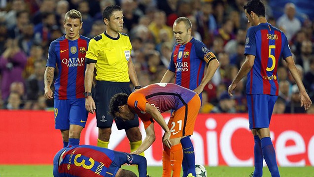 “Bão chấn thương” tàn phá hàng thủ Barcelona