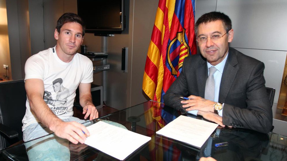 Barcelona phải trả bao nhiêu tiền để "trói" Messi?