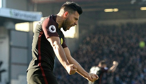 Burnley 1-2 Man City: Pep chưa thể thay đổi "bản năng" của Aguero