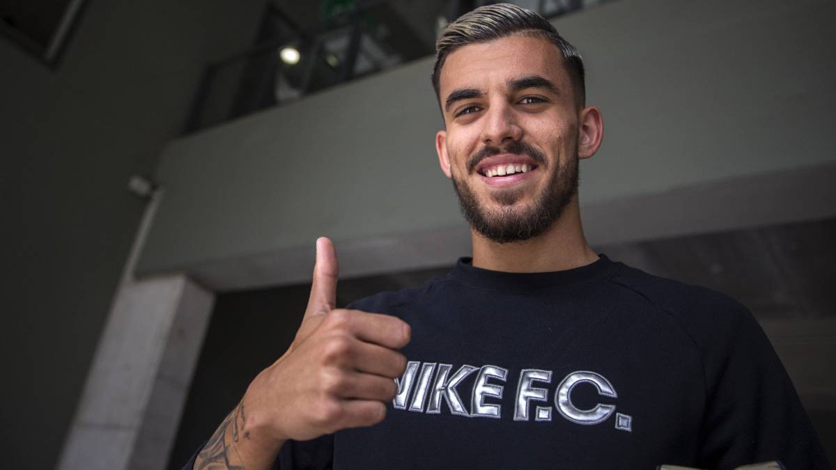 Ceballos đã vượt qua kiểm tra y tế để gia nhập Real Madrid Ceballos đã vượt qua kiểm tra y tế để gia nhập Real Madrid