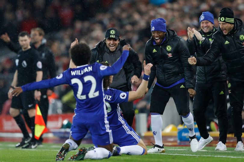Bí quyết nào giúp Chelsea sung mãn nhất Premier League?
