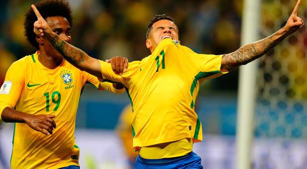 Coutinho vừa ghi b&agrave;n gi&uacute;p Brazil gi&agrave;nh chiến thắng trước Ecuador