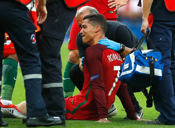 Những h&igrave;nh ảnh ấn tượng của lễ bế mạc v&agrave; trận chung kết EURO 2016