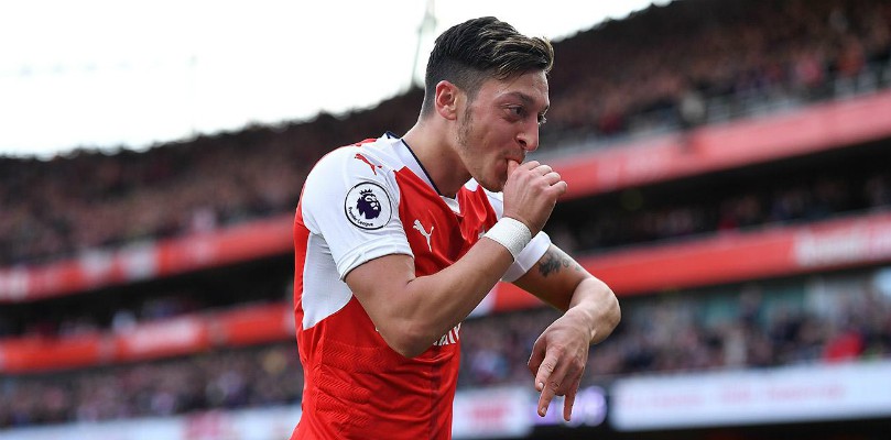 Bí quyết gì giúp Oezil ngày càng thăng hoa tại Arsenal?