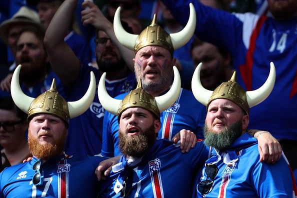 Doanh số áo đấu Iceland tăng 1.800%