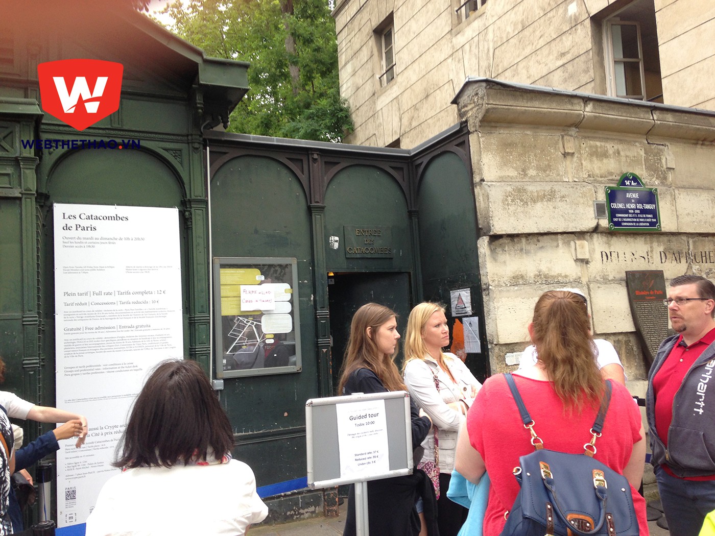 Một ng&agrave;y trong hầm mộ giữa Paris