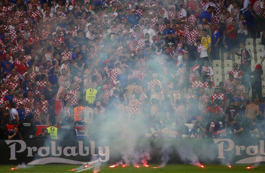''Atletico đạt thỏa thuận mua Higuain, EURO 2016 x&aacute;c định th&ecirc;m 2 v&eacute; v&agrave;o v&ograve;ng 1/8''