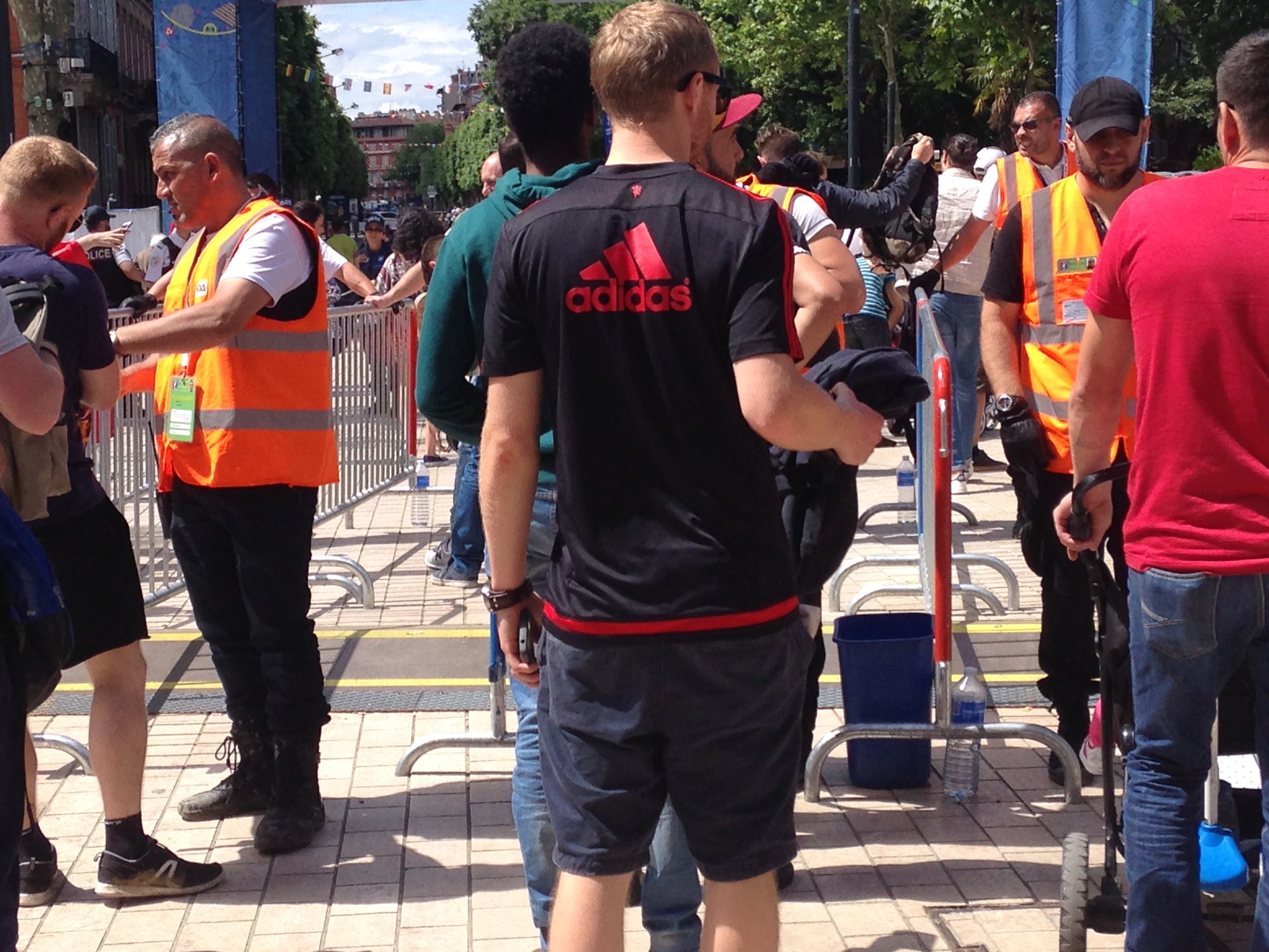 Xem b&oacute;ng đ&aacute; ở Fanzone c&oacute; an to&agrave;n?