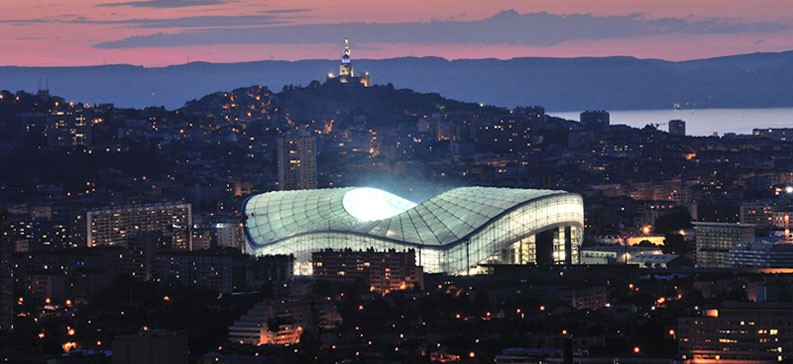 Giới thiệu sân đấu: Sân Velodrome (Marseille)